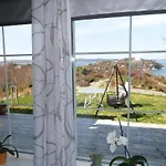 Lovely Home In Sveio With Wifi Sveio