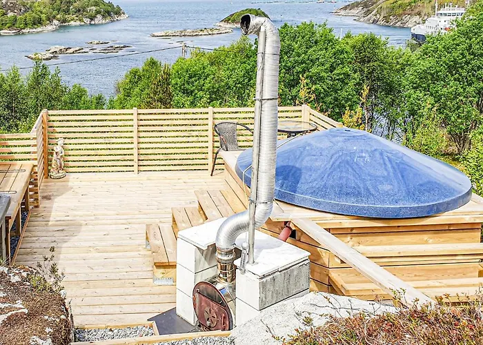 2 Bedroom Gorgeous In *