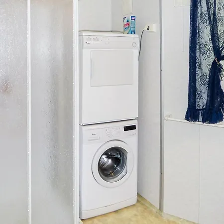 Feriehus 2 Bedroom Gorgeous In